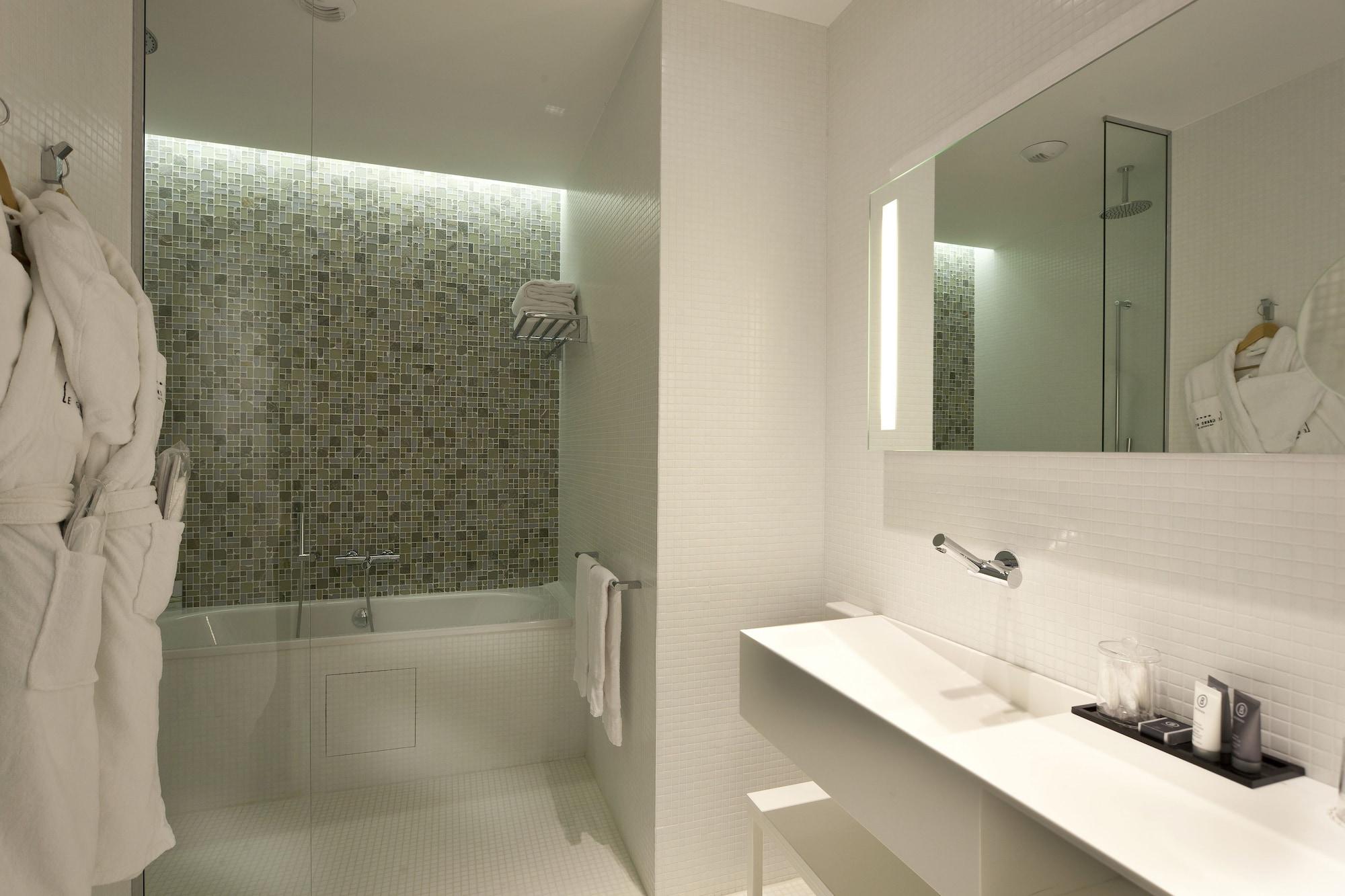 Le Grand Grenoble, Bw Premier Collection By Western Hotel