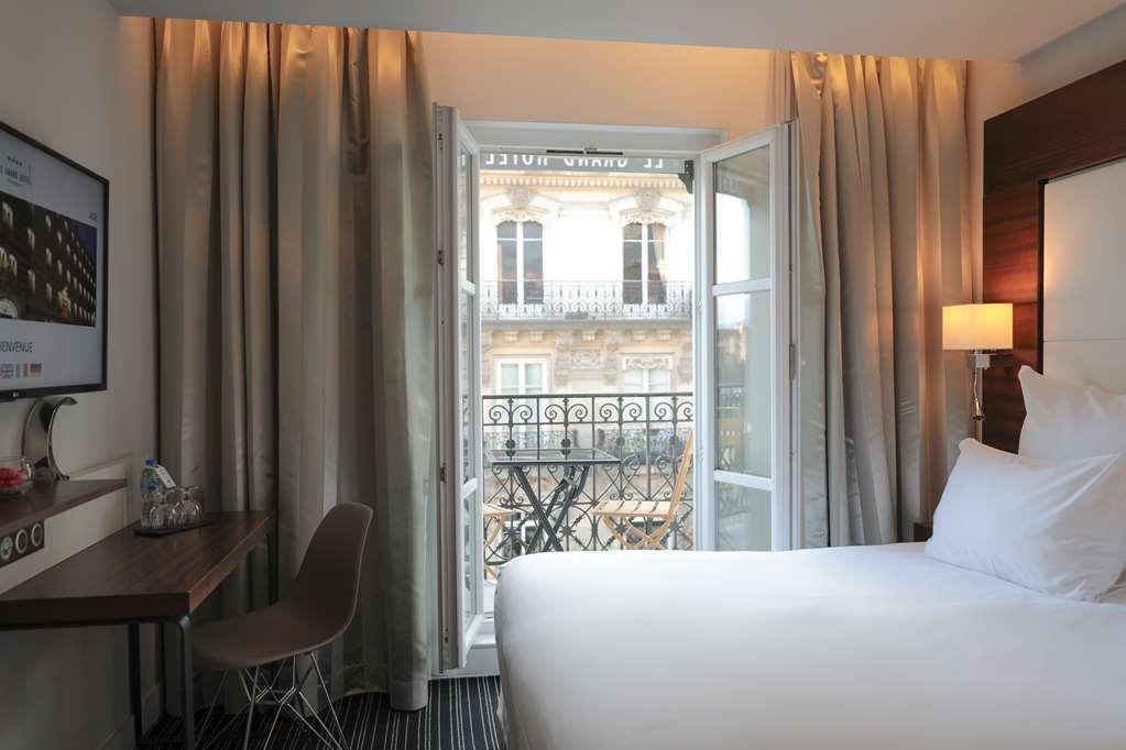 Le Grand Grenoble, Bw Premier Collection By Western Grenoble