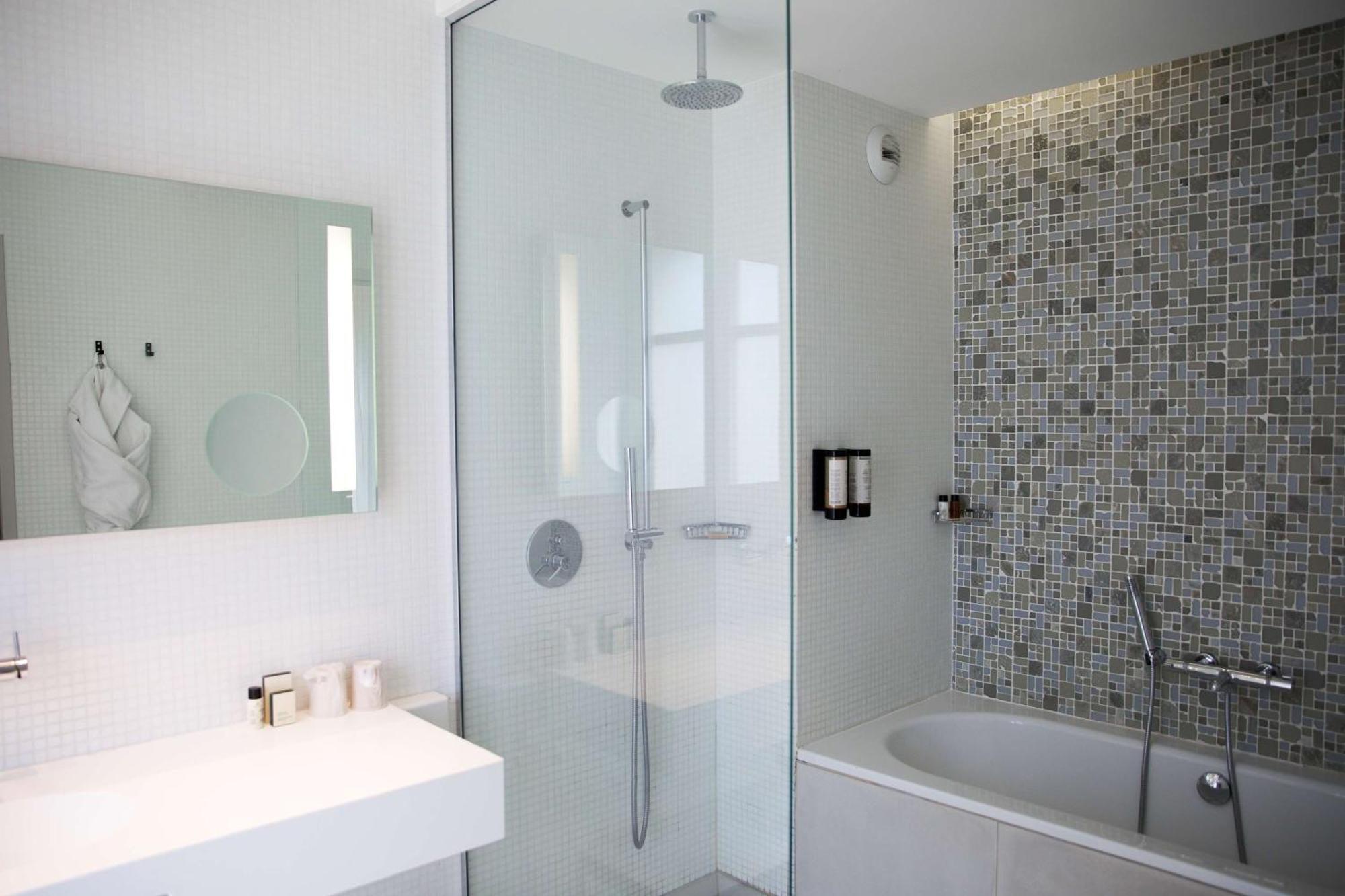 Le Grand Grenoble, Bw Premier Collection By Western Hotel